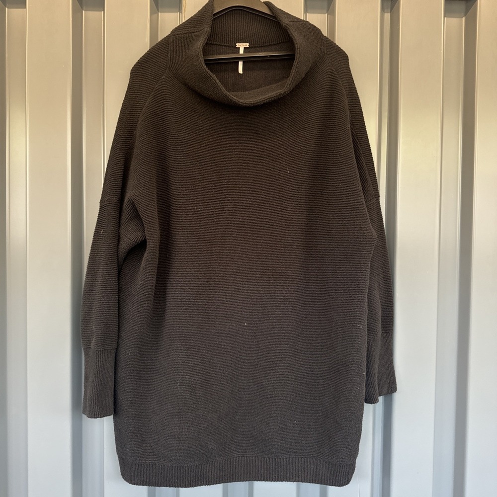 Free‎ People Ottoman Slouchy  Tunic Sweater size LARGE Black Pullover Long
